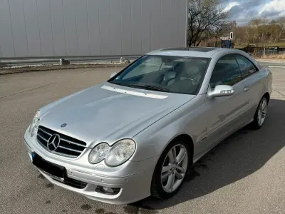 Gebraucht Mercedes CLK320 224 PS (164 kW) 2006 Silber Coupé
