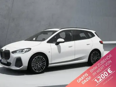 Gebraucht BMW 223 Active Tourer M Sport 204 PS (150 kW) 2025 Weiß Van / Kleinbus