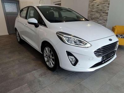 Gebraucht Ford Fiesta Titanium 101 PS (74 kW) 2019 Frostweiß Kleinwagen