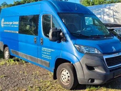 Gebraucht Peugeot Boxer 163 PS (119 kW) 2018 Blau Van