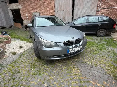 Gebraucht BMW 530 235 PS (172 kW) 2009 Silber Kombi