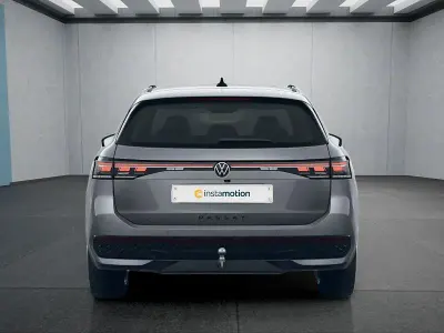 Gebraucht VW Passat 272 PS (200 kW) 2025 Grau Kombi