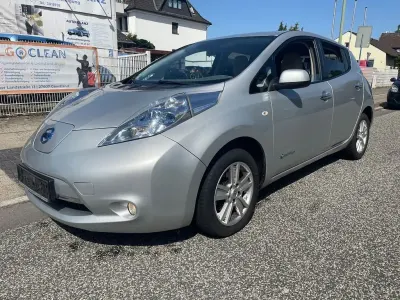 Gebraucht Nissan Leaf Tekna 80 kW (109 PS) 2012 Silber Kleinwagen
