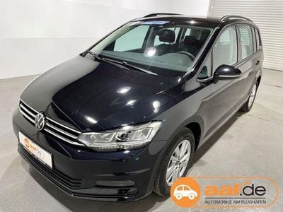 Schwarz Gebraucht 2023 VW Touran Comfortline Van / Kleinbus | 27.450 € (Fairer Preis)