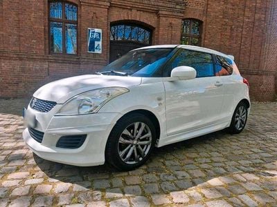Usata Suzuki Swift 94 CV (69 kW) 2012 Bianco Utilitaria