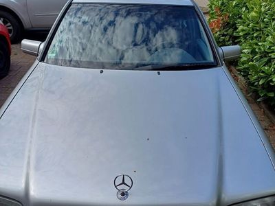 Mercedes 200