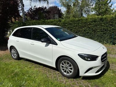 Mercedes B180