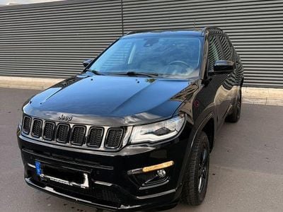 Gebraucht Jeep Compass Limited 170 PS (125 kW) 2018 Schwarz SUV