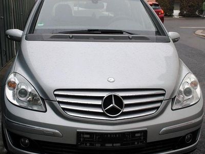 Gebraucht Mercedes B180 109 PS (80 kW) 2006 Silber Van / Kleinbus