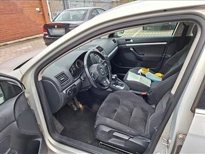 Gebraucht VW Jetta Comfortline 140 PS (102 kW) 2010 Silber Limousine