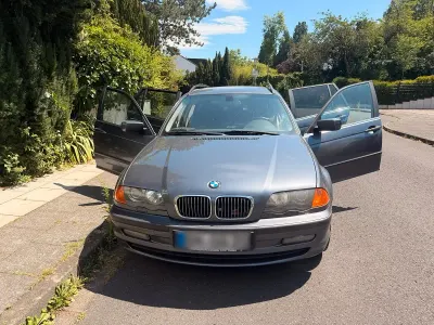 Gebraucht BMW 330 184 PS (135 kW) 2001 Grau Kombi