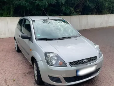 Gebraucht Ford Fiesta 69 PS (50 kW) 2007 Silber Kleinwagen