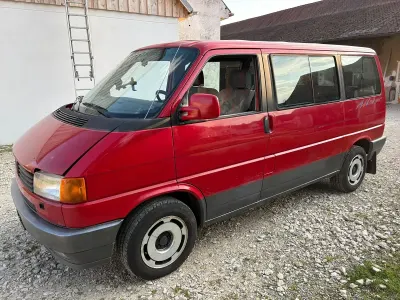Gebraucht VW Multivan Allstar 68 PS (50 kW) 1995 Rot Van / Kleinbus