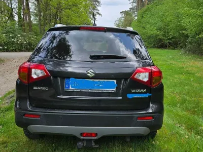 Gebraucht Suzuki Vitara Comfort 120 PS (88 kW) 2016 Schwarz SUV