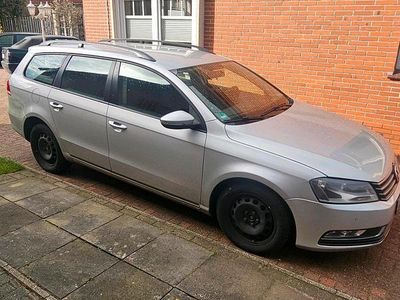 Gebraucht VW Passat 140 PS (102 kW) 2012 Silber Kombi