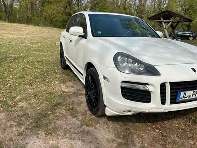 Porsche Cayenne GTS