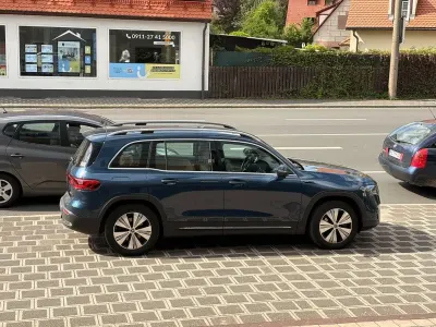 Gebraucht Mercedes EQB300 167 kW (228 PS) 2022 Blau SUV