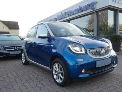 Begagnad Smart ForFour Passion 90 HK (66 kW) 2015 Blå Halvkombi