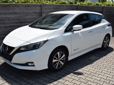 Gebraucht Nissan Leaf Acenta 110 kW (150 PS) 2019 Weiß Kleinwagen