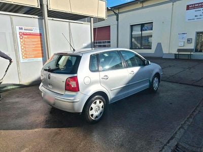 Gebraucht VW Polo 90 PS (66 kW) 2005 Silber Kleinwagen