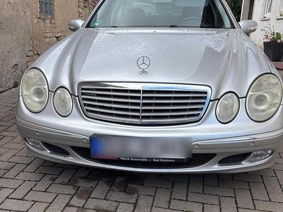 Mercedes E200
