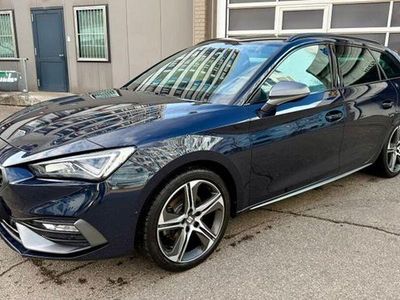 Second-hand Seat Leon FR 190 CP (139 kW) 2022 Albastru Berlinǎ