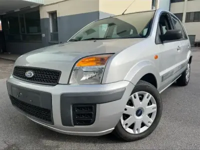 Brugt Ford Fusion 80 HK (58 kW) 2006 Grå Hatchback