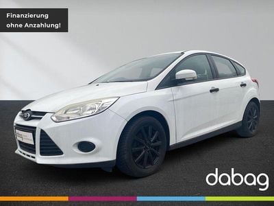 Gebraucht Ford Focus Ambiente 101 PS (74 kW) 2014 Frozen white Limousine