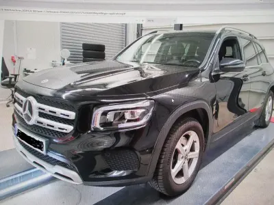 Gebraucht Mercedes GLB200 150 PS (110 kW) 2023 Schwarz SUV
