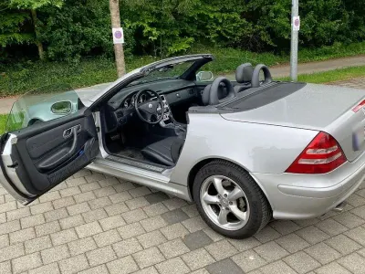 Gebraucht Mercedes SLK200 163 PS (119 kW) 2002 Silber Cabrio