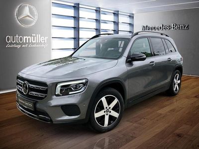 Mercedes GLB220