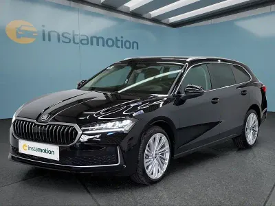 Neu Skoda Superb 193 PS (141 kW) 2026 Schwarz Kombi