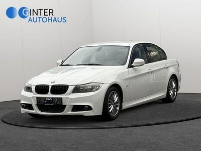 Gebraucht BMW 320 Sport Line 184 PS (135 kW) 2011 Weiß Limousine