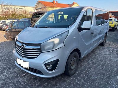 Silber Gebraucht 2019 Opel Vivaro Van / Kleinbus | 19.499 €