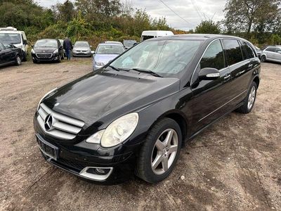 Mercedes R320