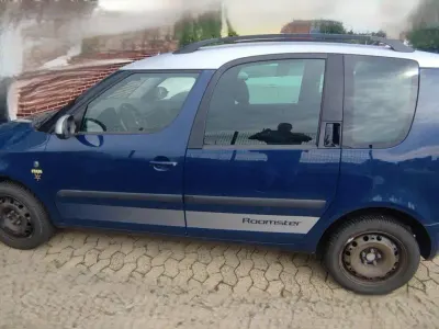 Gebraucht Skoda Roomster Fresh 86 PS (63 kW) 2013 Blau Van / Kleinbus