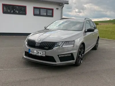 Używany Skoda Octavia RS 184 KM (135 kW) 2020 Szary Kombi