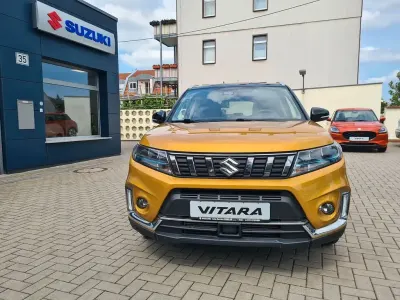 Gebraucht Suzuki Vitara Comfort+ 129 PS (94 kW) 2020 Gold SUV