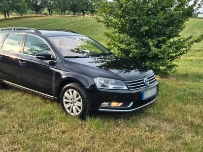 Gebraucht VW Passat 140 PS (102 kW) 2013 Schwarz Kombi