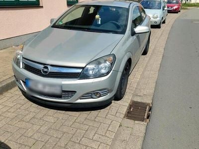 Opel Astra GTC