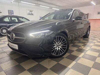 Gebraucht Mercedes C200 Avantgarde 163 PS (119 kW) 2022 Schwarz Limousine