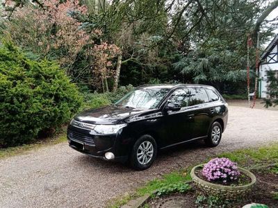 gebraucht Mitsubishi Outlander 2.2 DI-D 2WD Invite