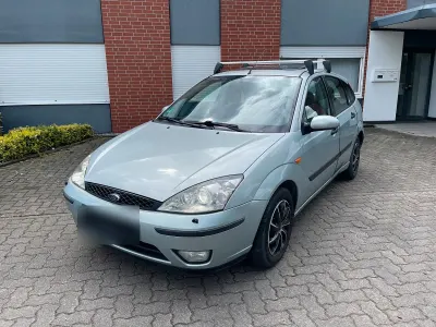Gebraucht Ford Focus 131 PS (96 kW) 2003 Blau Kleinwagen