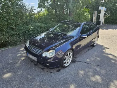Gebraucht Mercedes C230 192 PS (141 kW) 2003 Blau Coupé