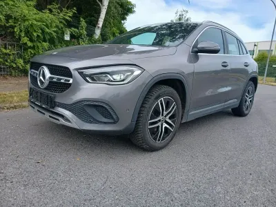 Gebraucht Mercedes GLA220 190 PS (139 kW) 2022 Grau SUV