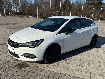 Używany Opel Astra 145 KM (106 kW) 2020 Biały Sedan/Limuzyna