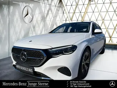 Gebraucht Mercedes E220 Avantgarde 197 PS (144 kW) 2024 Weiß Limousine