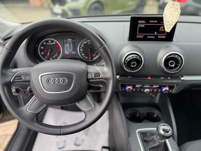 Gebraucht Audi A3 Attraction 122 PS (89 kW) 2014 Braun Kombi