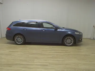 Gebraucht Ford Mondeo Titanium 150 PS (110 kW) 2021 Blau Kombi