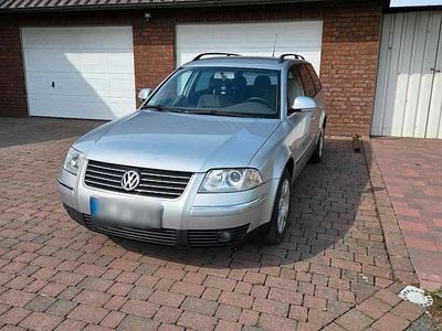 Second-hand VW Passat 130 CP (95 kW) 2004 Argintiu Break